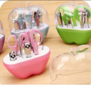 Apple shaped manicure kit